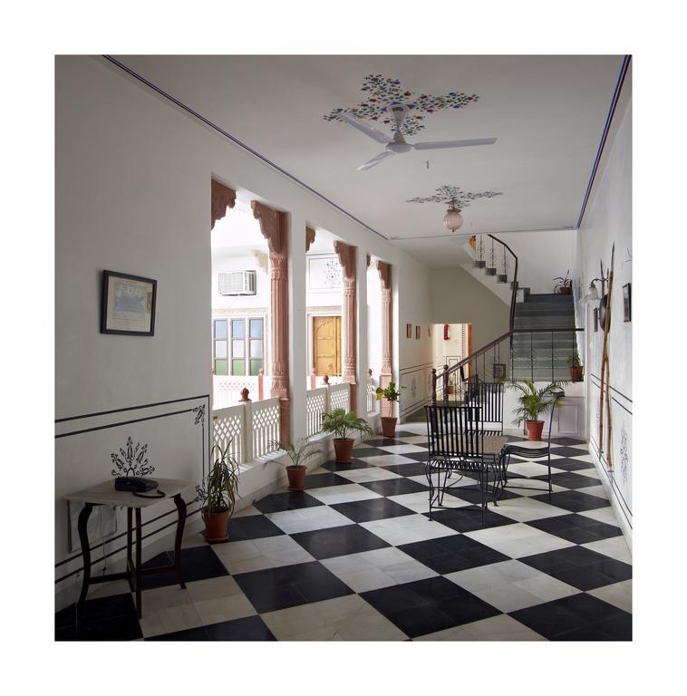 Mahal Khandela